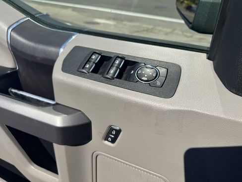 Used 2019 Ford F150 XLT w/ Trailer Tow Package AWD/4WD image 12
