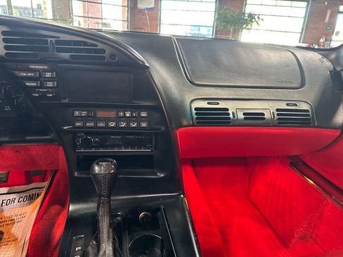 Used 1995 Chevrolet Corvette Base image 21