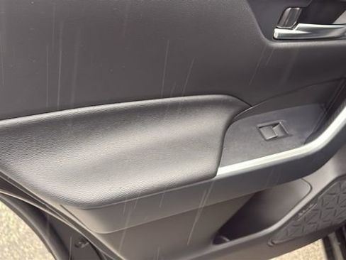 Certified 2020 Toyota RAV4 XLE Premium image 26