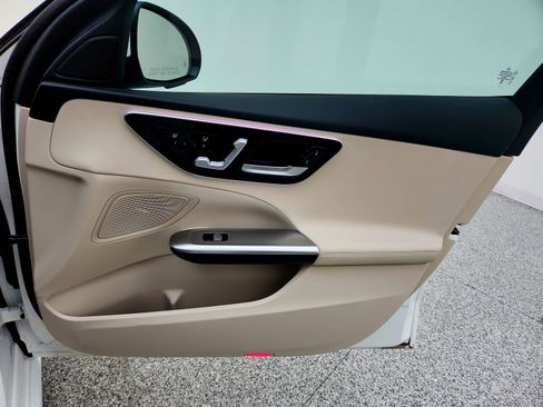 Used 2025 Mercedes-Benz C 300 Sedan image 26