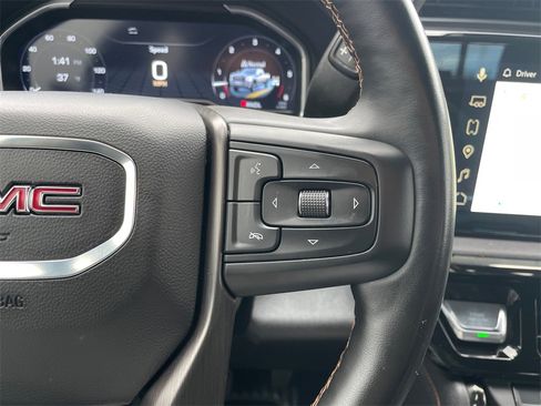 Used 2025 GMC Sierra 2500 AT4 w/ AT4 Premium Plus Package image 31