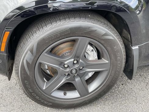 Used 2023 Land Rover Defender 110 X-Dynamic SE AWD/4WD image 12
