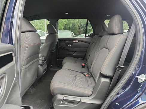 Certified 2025 Honda Pilot Sport image 10