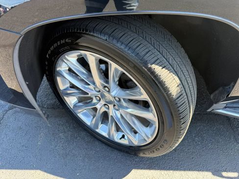 Used 2018 Cadillac Escalade Luxury AWD/4WD image 58