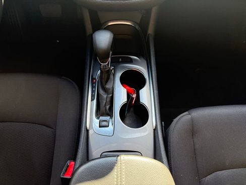 Used 2022 Chevrolet Malibu LT image 16