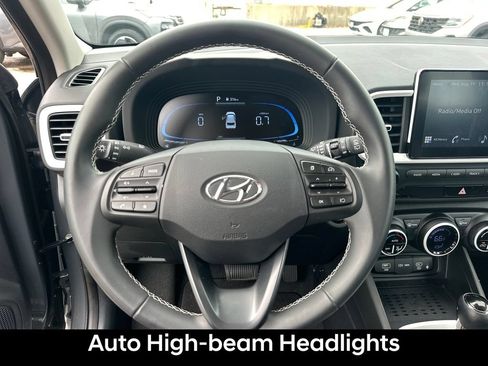 Used 2026 Hyundai Venue SEL FWD image 15