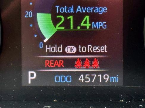 Used 2019 Toyota RAV4 LE image 30