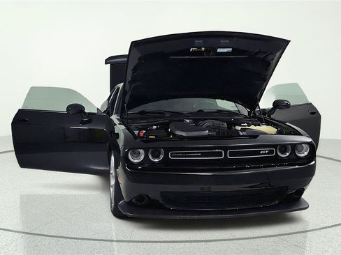 Used 2023 Dodge Challenger GT RWD image 9