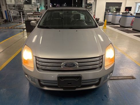 Used 2006 Ford Fusion SEL image 2