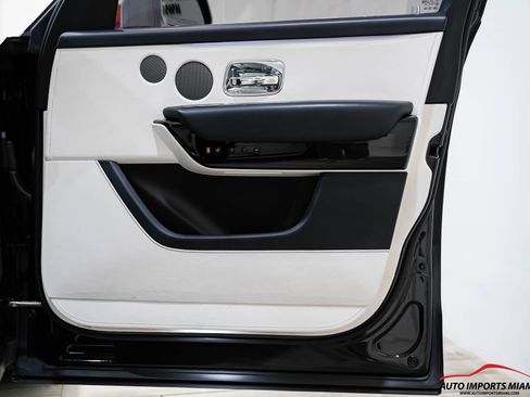 Used 2022 Rolls-Royce Cullinan image 50