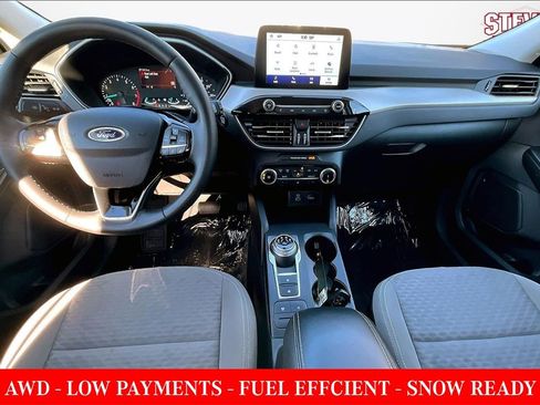Used 2022 Ford Escape SE w/ Cold Weather Package image 7
