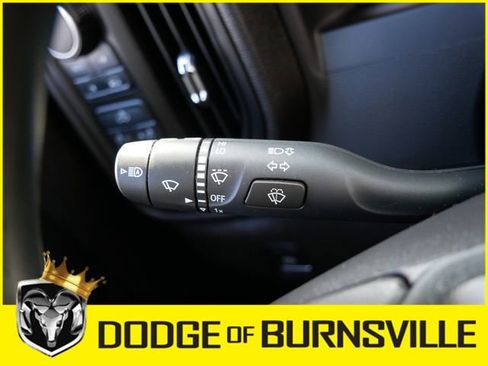 Used 2025 Chevrolet Silverado 1500 Custom image 20