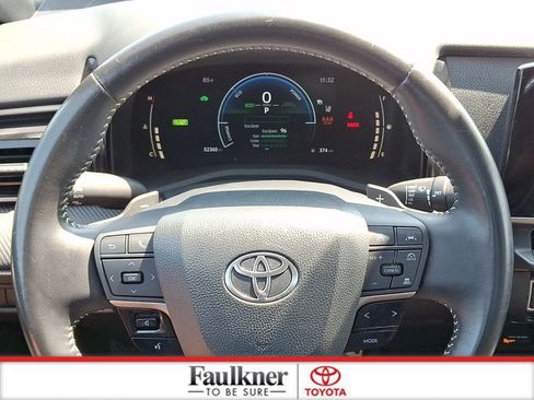 Certified 2025 Toyota Camry SE FWD image 18