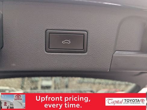 Used 2019 Volkswagen Atlas SE FWD image 11
