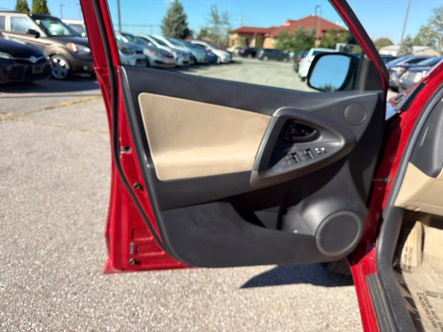 Used 2011 Toyota RAV4 4WD w/ Upgrade Value Pkg image 18