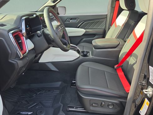 Used 2026 GMC Canyon AT4X AWD/4WD image 9