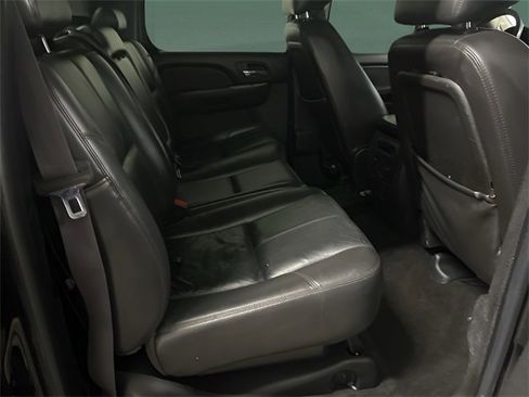 Used 2011 Chevrolet Avalanche LT w/ Luxury Package image 11