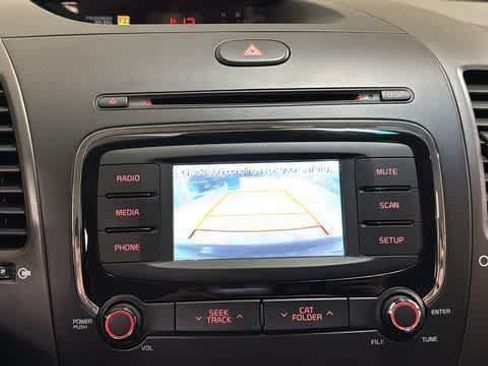 Used 2017 Kia Forte LX w/ LX Popular Package FWD image 18
