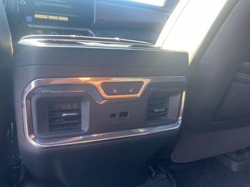 Used 2024 GMC Sierra 2500 Denali Ultimate image 27