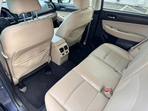 Used 2017 Subaru Outback 3.6R Limited AWD/4WD image 18