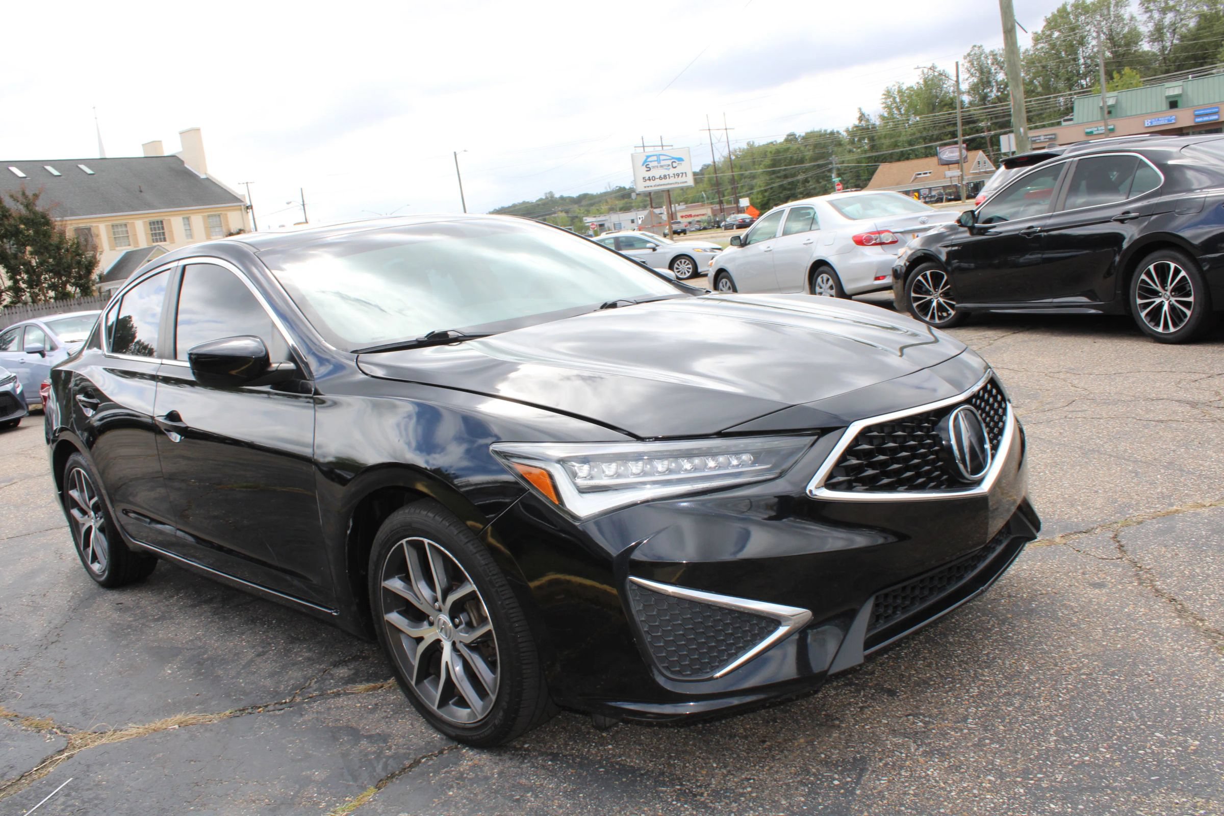 Used 2019 Acura ILX FWD image 3