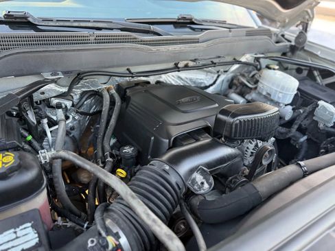 Used 2018 Chevrolet Silverado 2500 W/T w/ Snow Plow Prep Package image 46