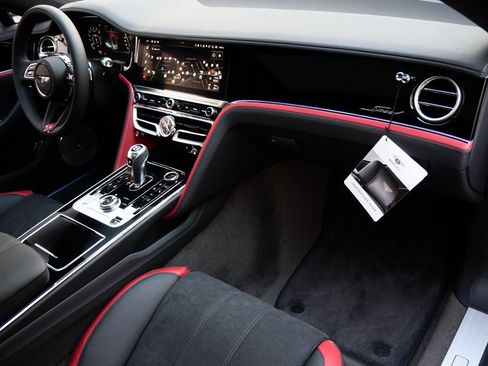 New 2025 Bentley Flying Spur Plug-In Hybrid image 20