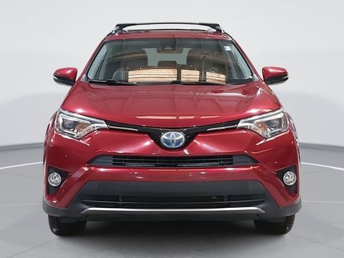 Used 2018 Toyota RAV4 Limited image 2