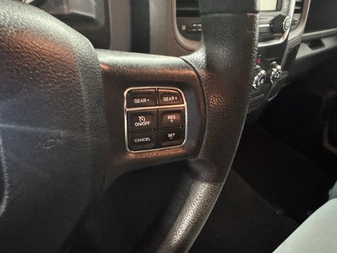 Used 2015 RAM 1500 Express RWD image 6