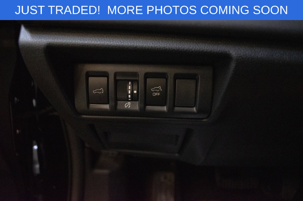 Used 2025 Subaru Outback Onyx Edition XT AWD/4WD image 17