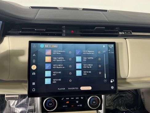 Used 2023 Land Rover Range Rover Long Wheelbase Autobiography AWD/4WD image 24