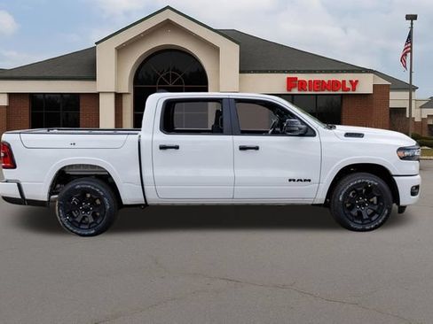 Used 2026 RAM 1500 4x4 Crew Cab image 7