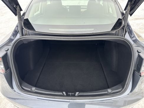 Used 2023 Tesla Model 3 Standard Range image 8