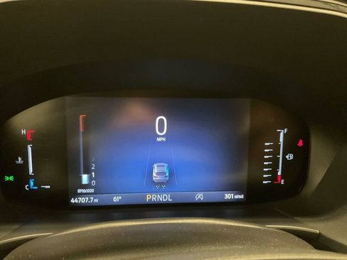 Used 2024 Ford Escape ST-Line image 13