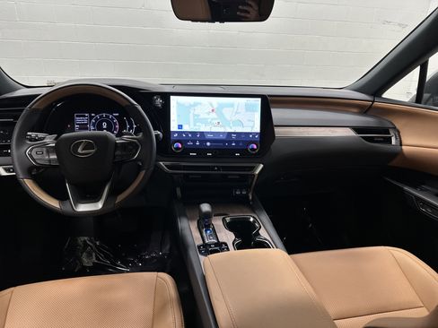 Used 2024 Lexus RX 350 Premium w/ Accessory Package (Z1) AWD/4WD image 29