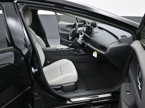 New 2026 Toyota Prius XLE image 14