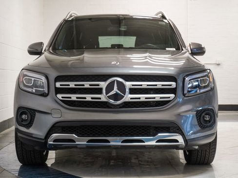 Used 2022 Mercedes-Benz GLB 250 4MATIC w/ Premium Package Lite image 38