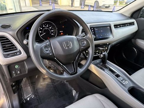Used 2019 Honda HR-V EX image 21