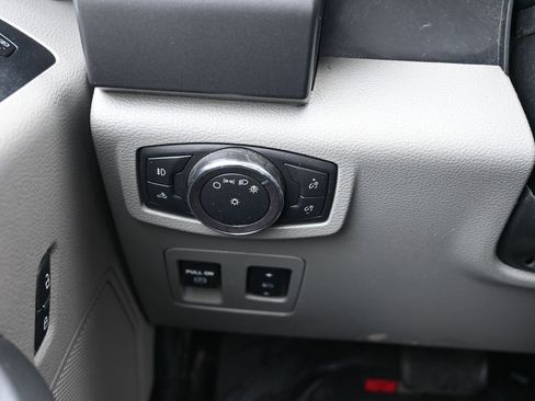 Used 2018 Ford F150 XLT w/ Equipment Group 302A Luxury image 20