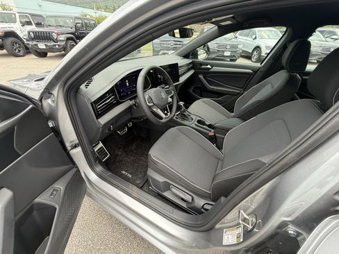 New 2025 Volkswagen Jetta Sport image 10