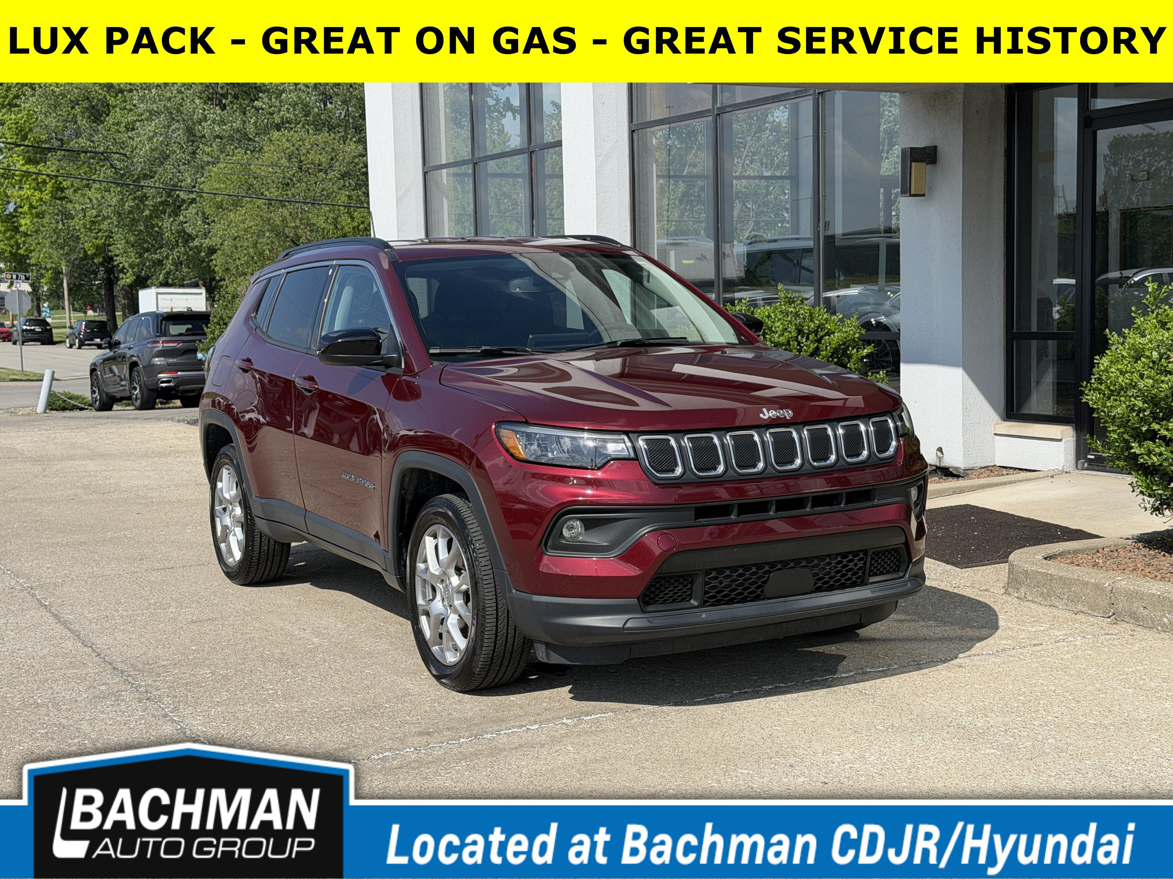 Used 2022 Jeep Compass Latitude AWD/4WD image 1