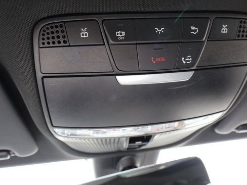 Used 2021 Mercedes-Benz C 300 Sedan image 41