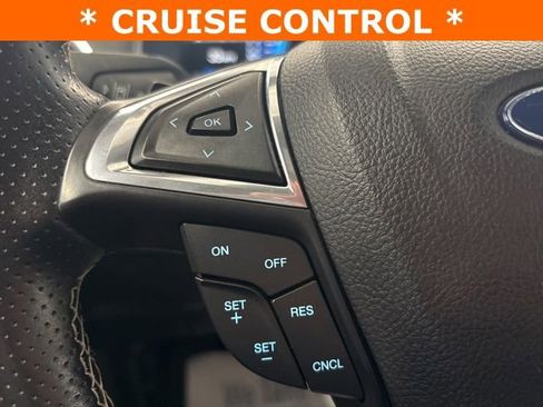 Used 2022 Ford Edge ST image 20