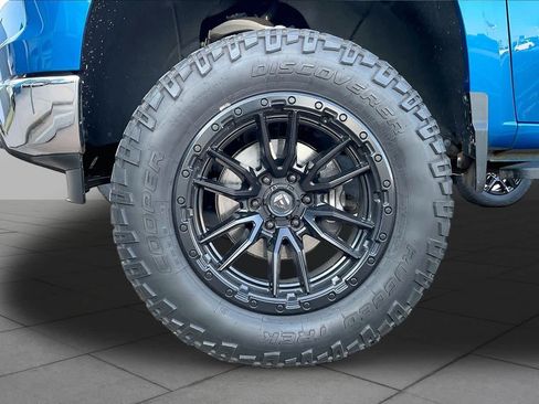 Used 2022 Chevrolet Silverado 1500 LT w/ Texas Edition Plus AWD/4WD image 12