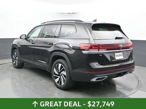 Used 2024 Volkswagen Atlas SE AWD/4WD image 12