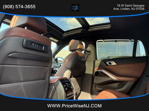 Used 2021 BMW X6 M50i w/ Executive Package image 27