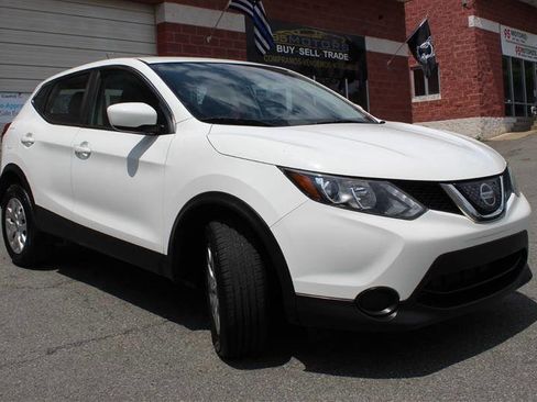 Used 2018 Nissan Rogue Sport S AWD/4WD image 7