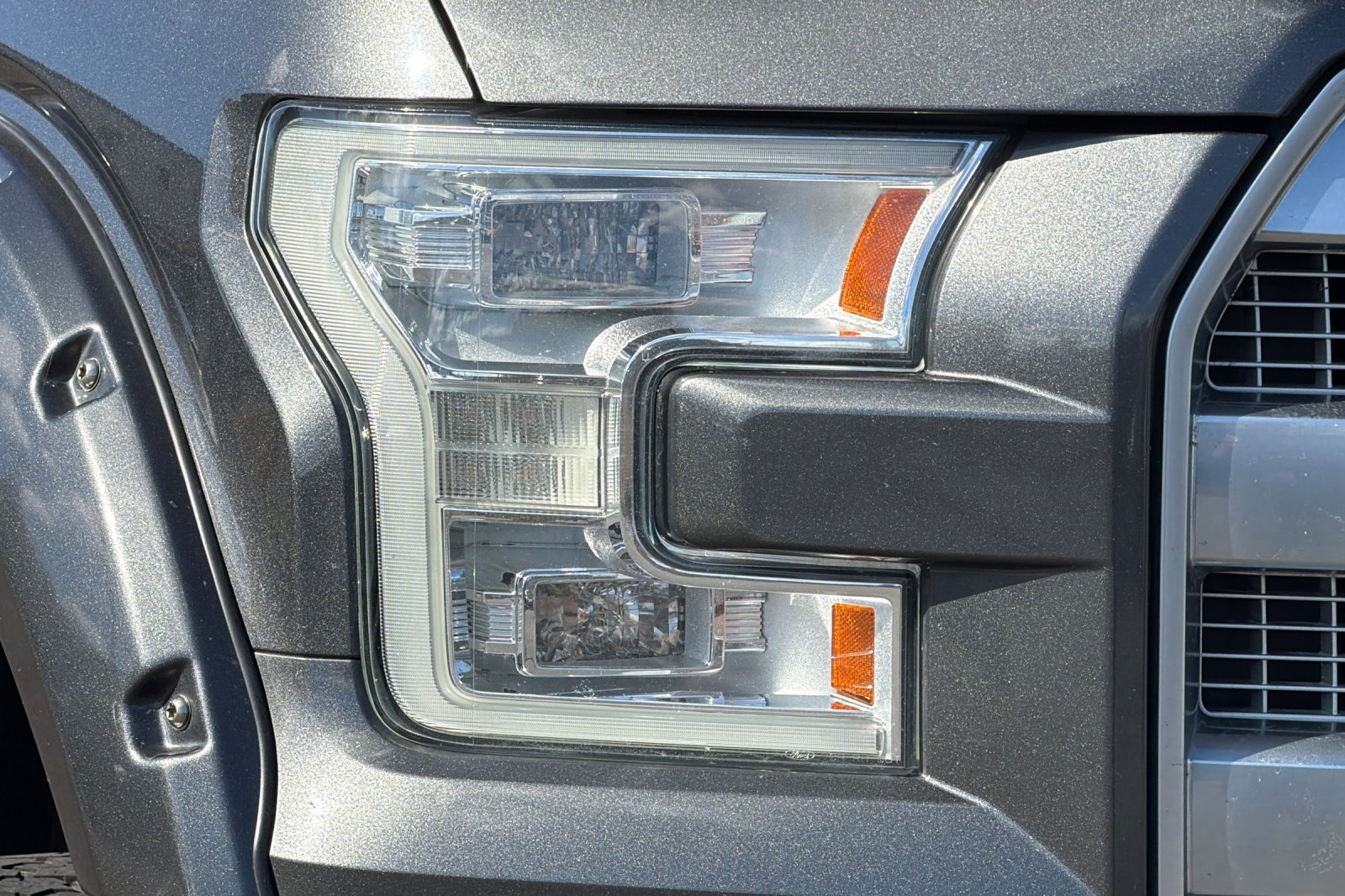 Used 2015 Ford F150 Platinum w/ Technology Package AWD/4WD image 41
