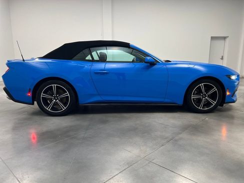 Used 2024 Ford Mustang Premium image 8