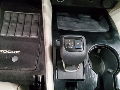 Used 2021 Nissan Rogue SL FWD image 29